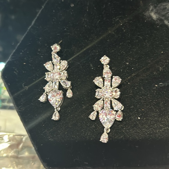 Exquisite Cubic Zirconia Wedding Earrings-Boutique - Picture 8 of 12